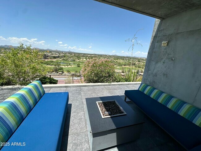 Building Photo - 7120 E Kierland Blvd