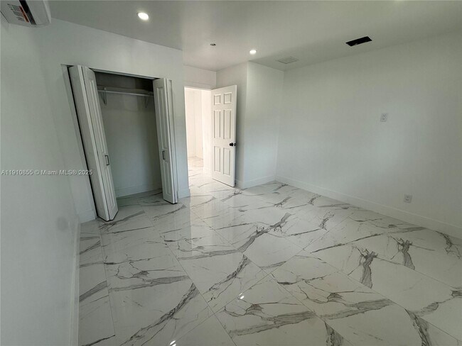 Building Photo - 9824 SW 26th Terrace