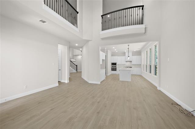 Building Photo - 6978 Westlake Dr