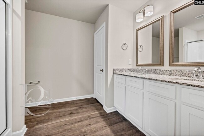 Building Photo - 734 Gatestone Ln