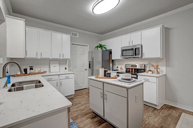 Building Photo - 9010 N FM 620