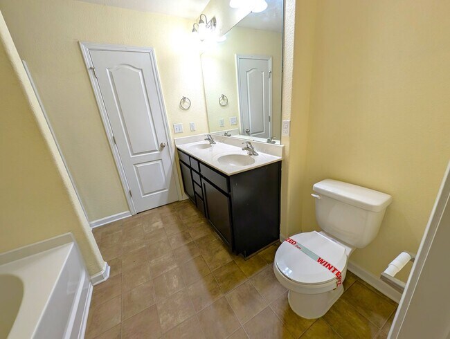 Building Photo - 9223 Avery Meadows Dr