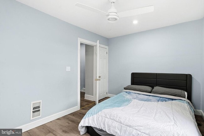 Building Photo - 616 Greenway Ave