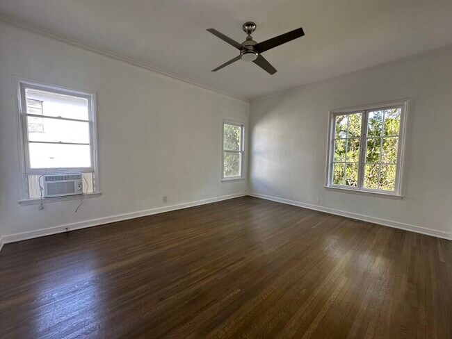 Building Photo - 1407 Laurel Ave