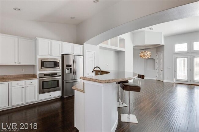 Building Photo - 5752 Murtiga Ct