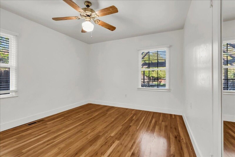 Building Photo - 1511 Middleton St