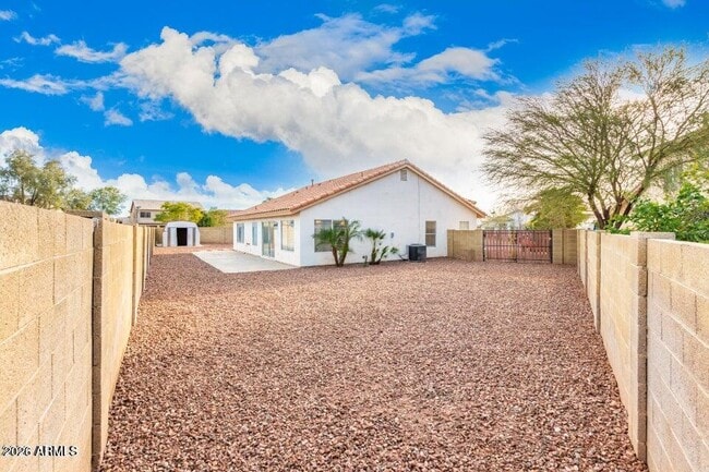 Building Photo - 6585 N 77th Dr