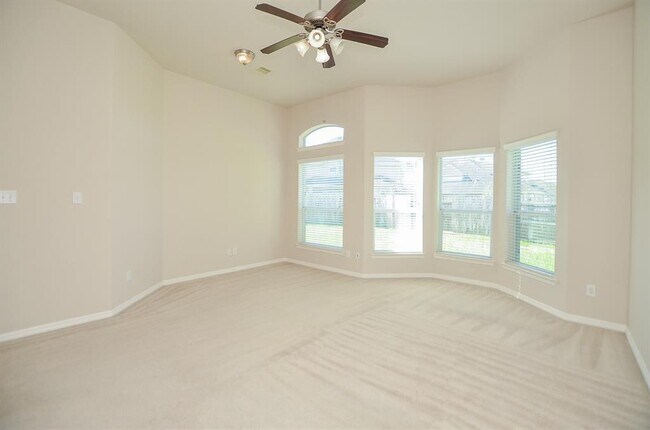Building Photo - 3807 Broken Pine Ct