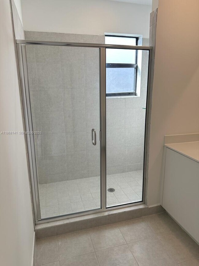 Building Photo - 11926 SW 245 Ter