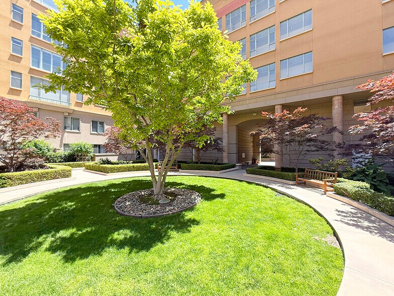 Building Photo - 144 S 3rd St