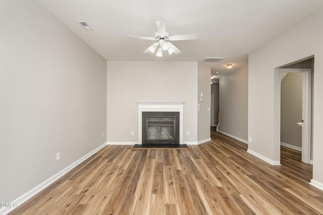 Building Photo - 956 Shining Wire Way