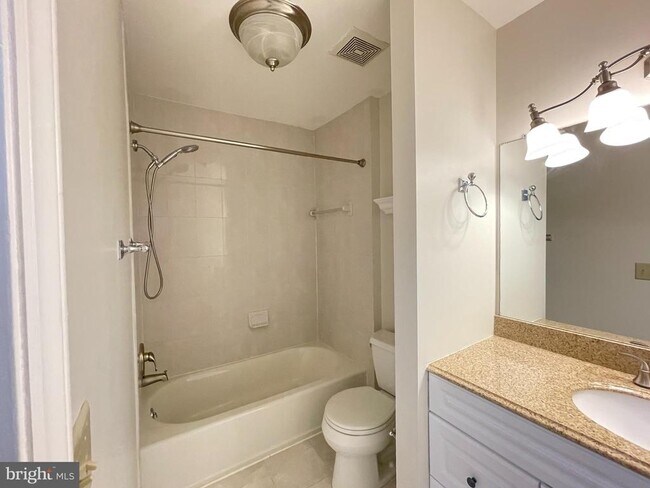 Building Photo - 5804 Inman Park Cir