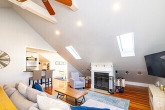 Building Photo - 345 Ashmont St