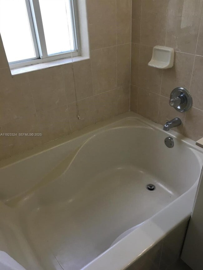 Building Photo - 10803 NW 83rd St