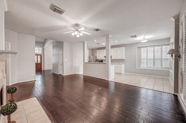 Building Photo - 22726 Shannon Falls Ct
