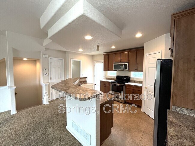 Building Photo - 4719 Iron Horse Villas Point
