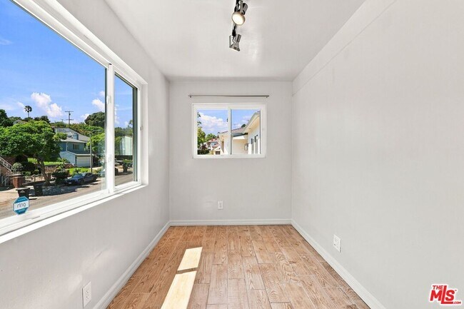 Building Photo - 5412 Marburn Ave