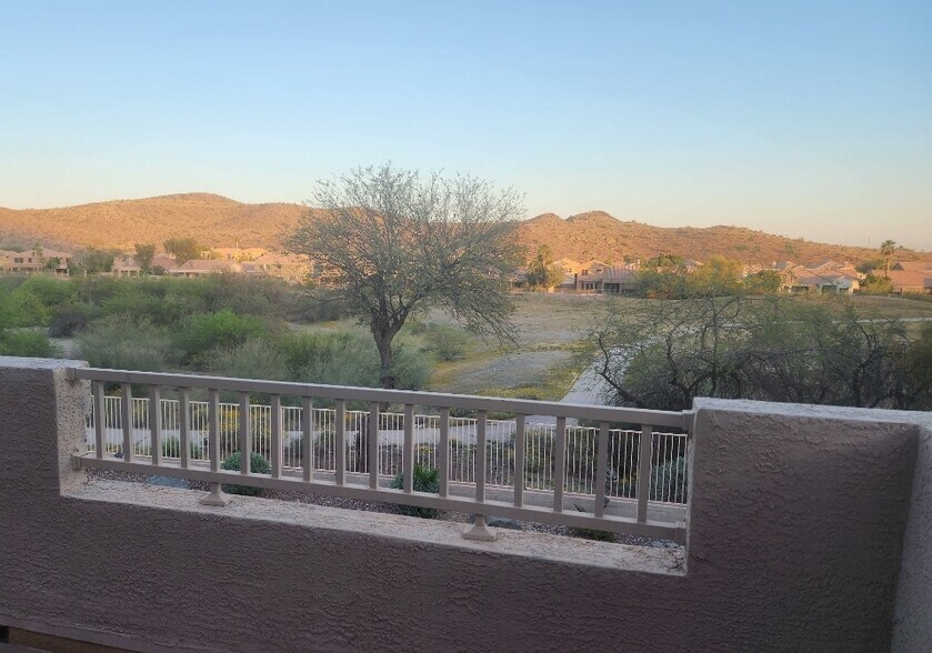 Building Photo - 519 W Mountain Vista Dr