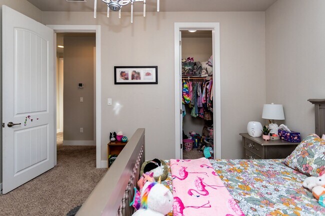 Building Photo - 11560 Spectacular Bid Cir