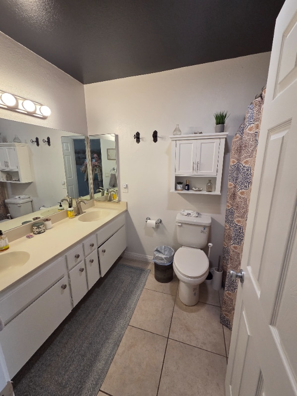Building Photo - 8073 Hillandale Dr
