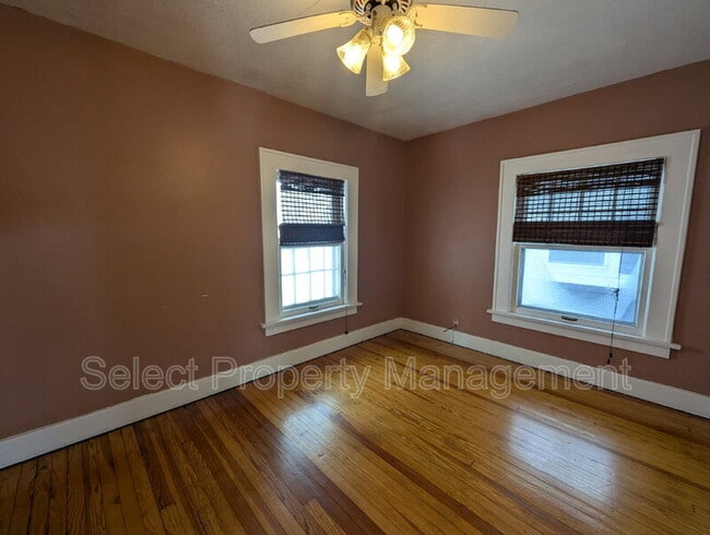 Building Photo - 1131 Pemberton Dr