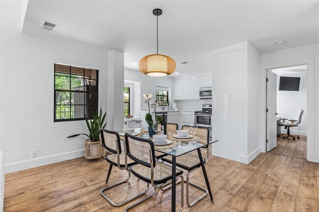 Building Photo - 376 Prestwick Cir