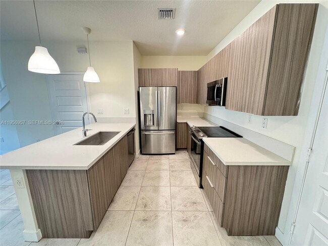 Building Photo - 4802 NW 83rd Path