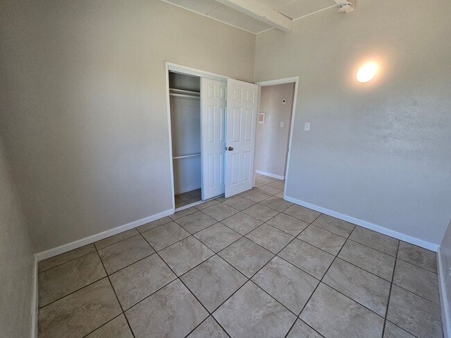 Building Photo - 74955 Alta Loma Dr