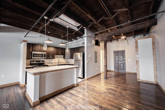 Building Photo - 501 Madison Ave