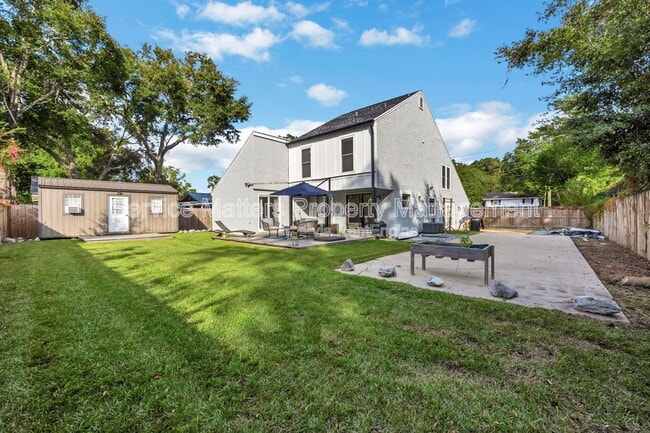 Building Photo - 7575 Tippin Ave