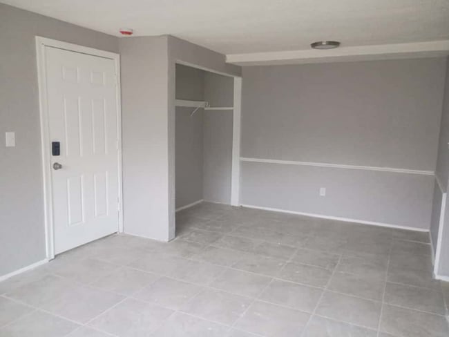 Building Photo - 13444 Euclid Ave