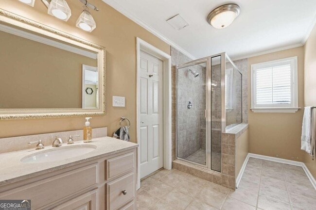 Building Photo - 200 Azalea Cove Ln