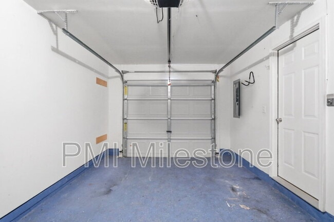 Building Photo - 69 Carnegie Links Dr
