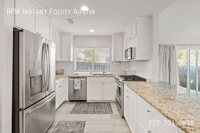 Building Photo - 8110 Ceberry Dr