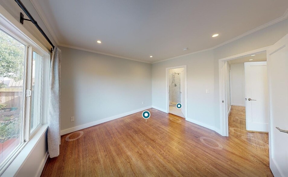 Building Photo - 1582 42nd Ave