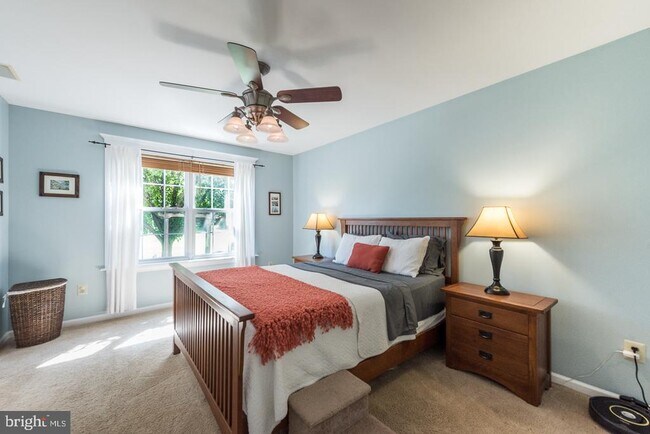 Building Photo - 19 Patriot Ct