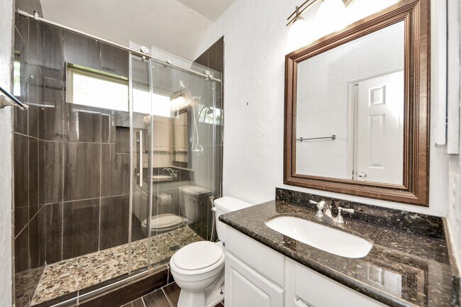 Building Photo - 3818 S Barnett Way