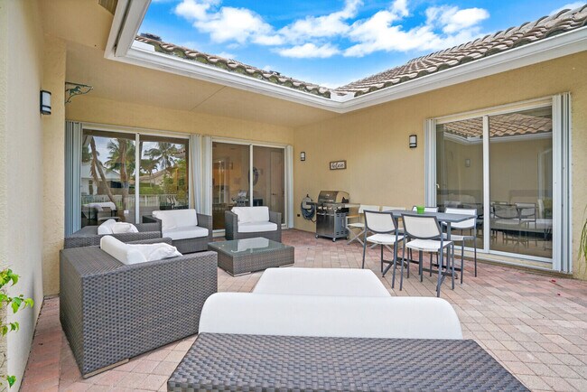 Building Photo - 14300 Calypso Ln