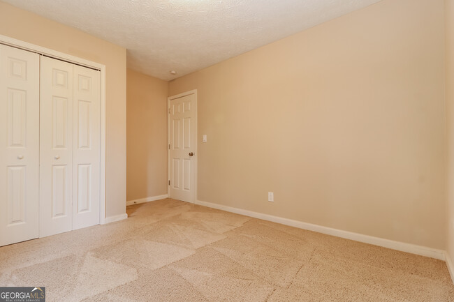 Building Photo - 10631 Cherry Cove