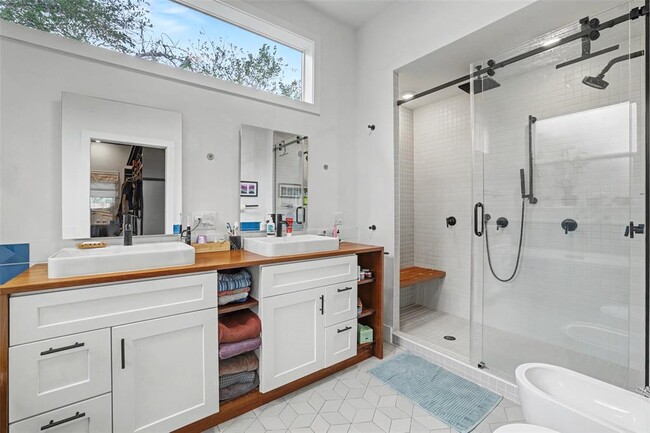 Building Photo - 5803 Shoal Creek Blvd