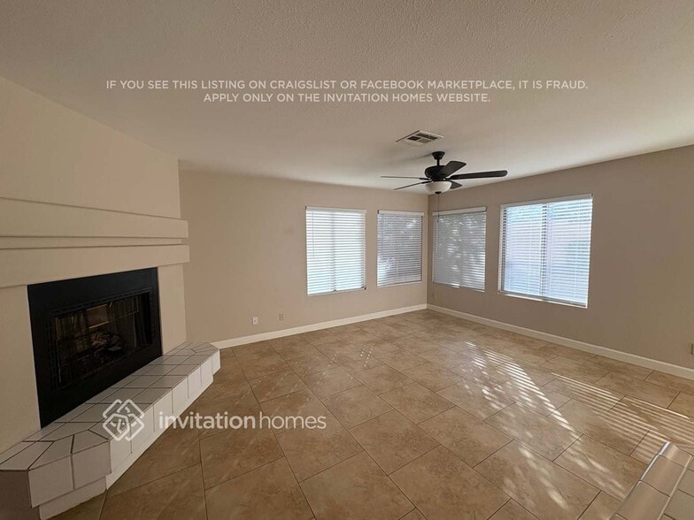 Building Photo - 2121 Harbor Cliff Dr