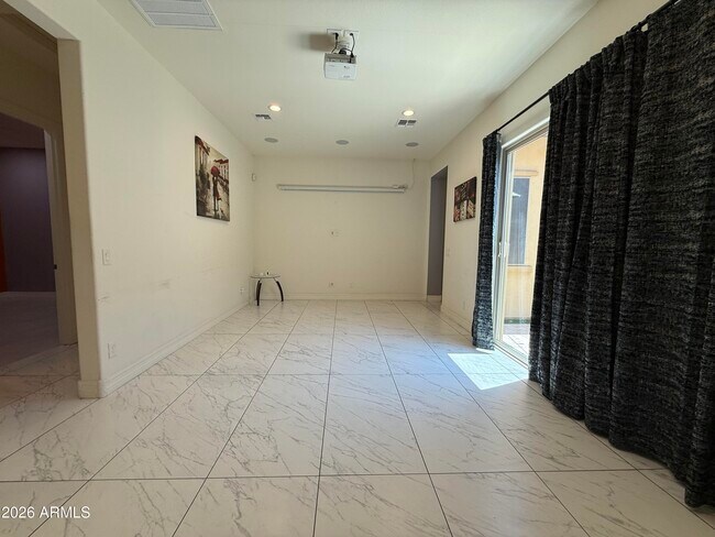 Building Photo - 2307 E Mahogany Pl