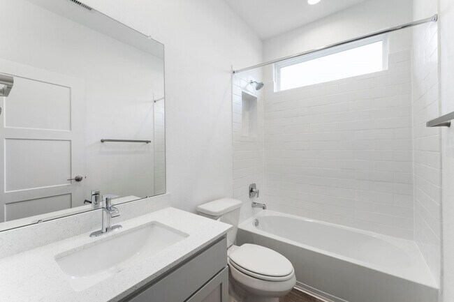 Building Photo - 13305 Big Sky Ct