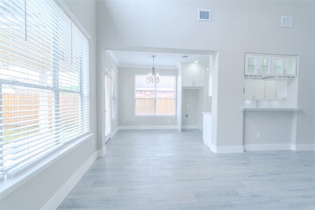 Building Photo - 5807 Cypress Mound Ct