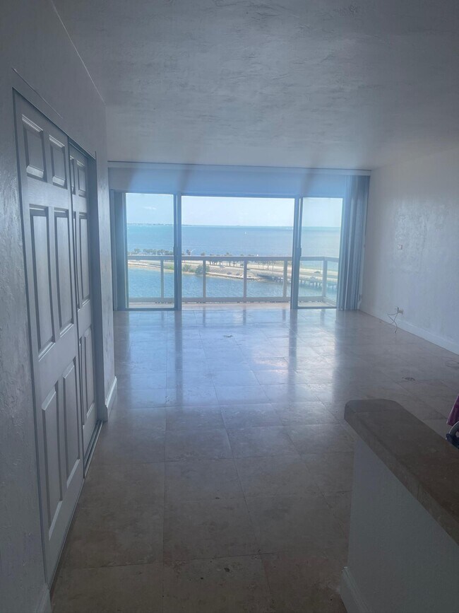 Building Photo - 2451 Brickell Ave