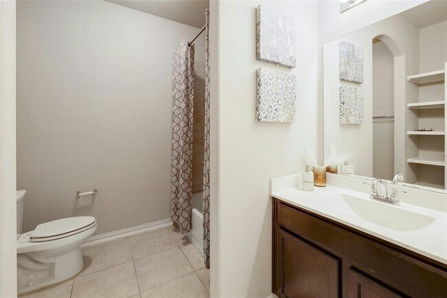 Building Photo - 1029 Feldspar Stream Way