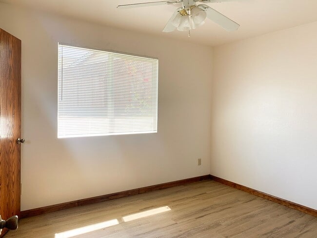 Building Photo - 1691 Albion Ct