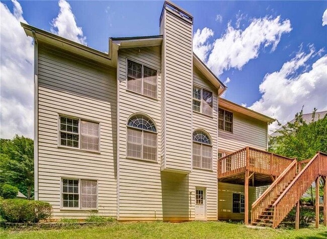 Building Photo - 716 Parkside Dr