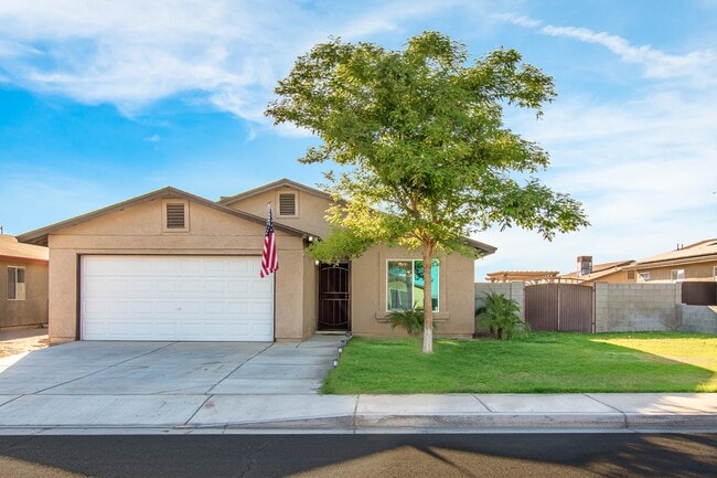 Front - 3814 S Laura Way