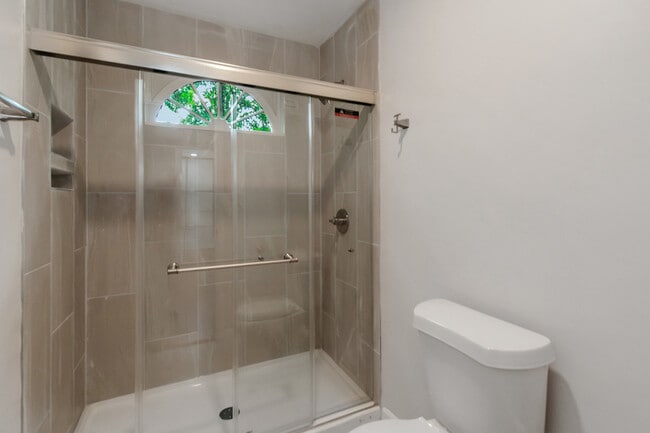 Building Photo - 508 Garden Ct